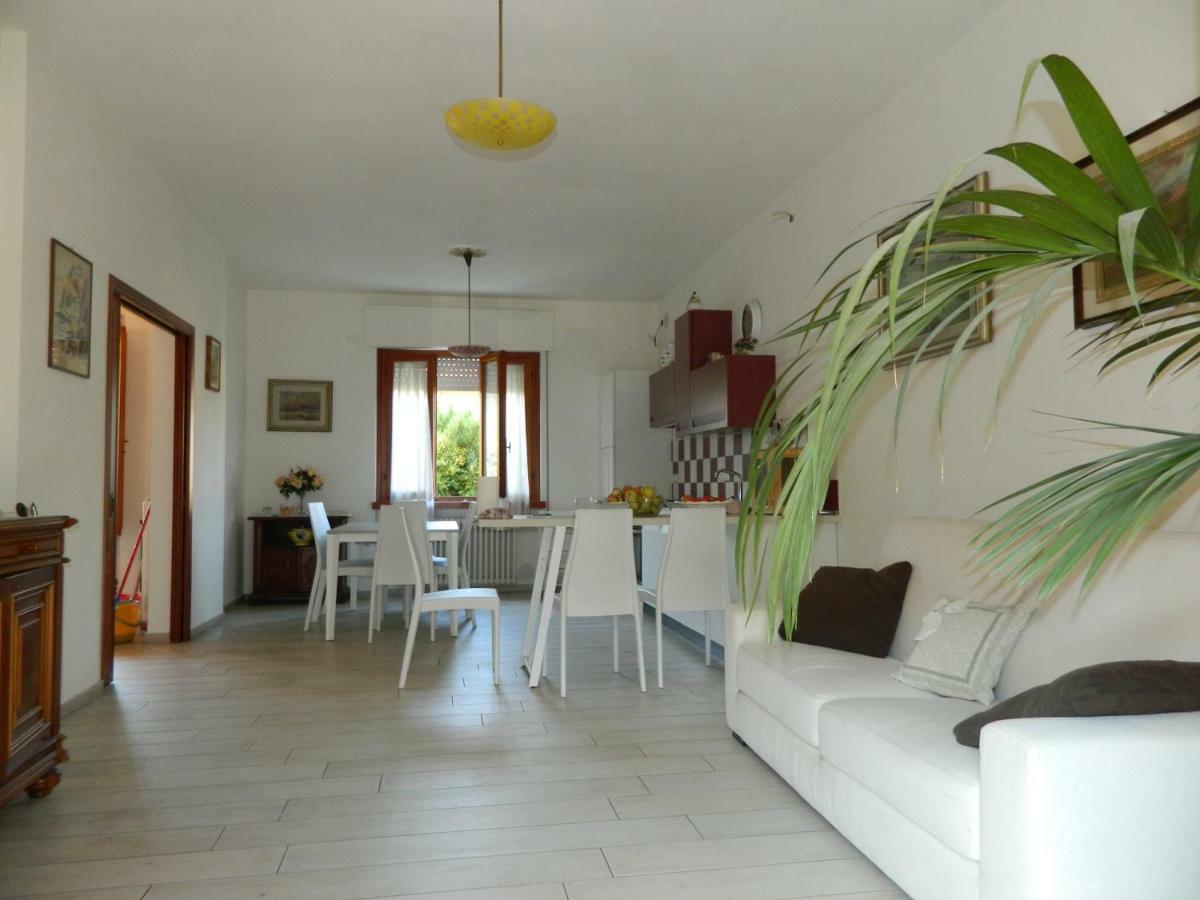 Villa Ester Camaiore Εξωτερικό φωτογραφία